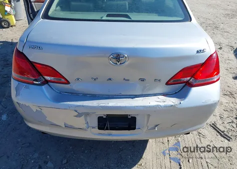 2009 Toyota Avalon Xls z USA, uszkodzony, nr VIN 4T1BK36B99U345302
